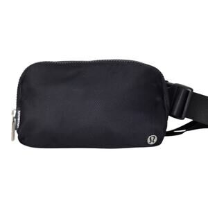 LULULEMON Black Fanny Pack Everywhere Belt Bag Across Body